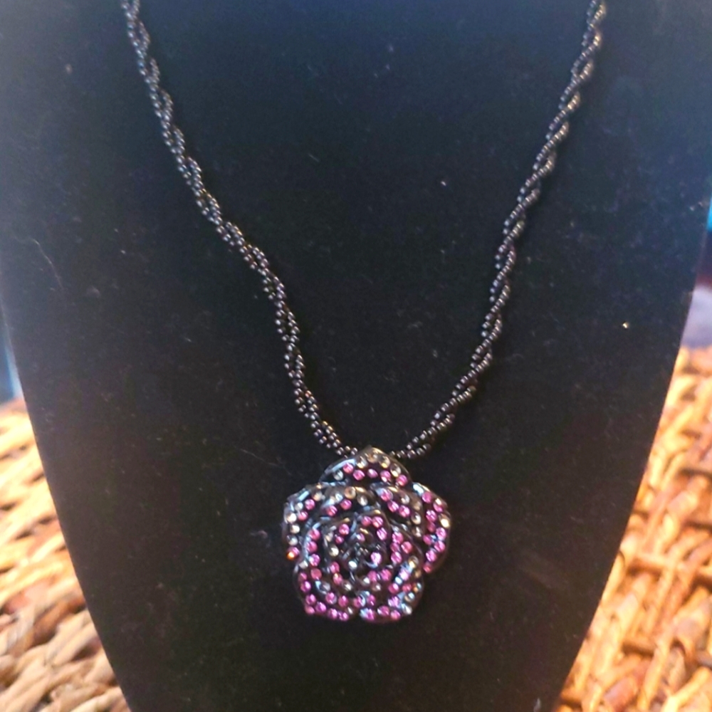 Rose necklace